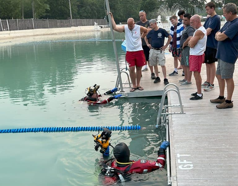 Dive Team Consults on Lifeguard Response
